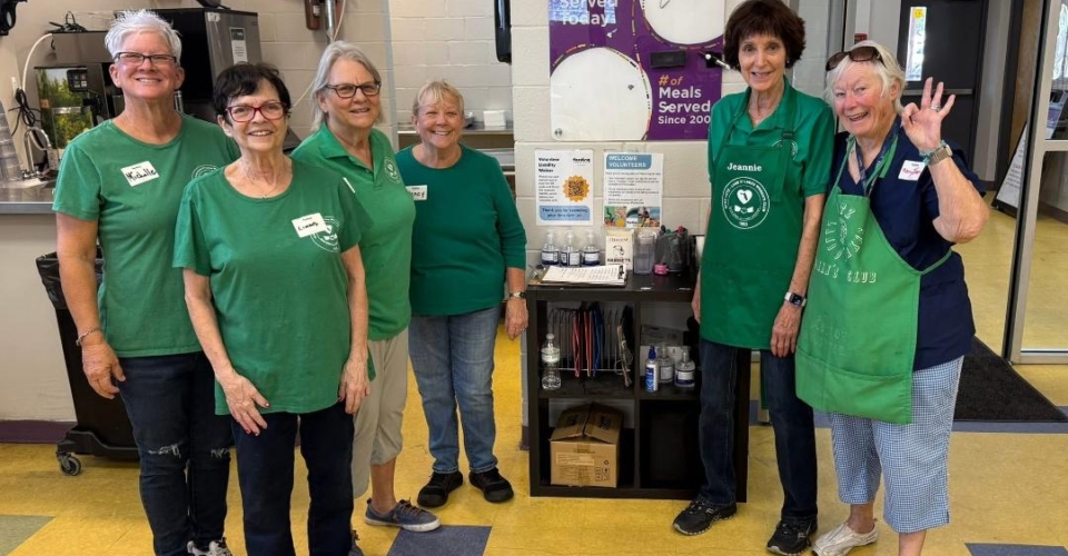 Club Members Volunteer at Trinity Cafe