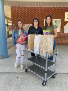 Club Woman Delivers Items For Teacher Appreciation Week