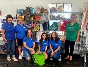 Little Women of Lutz Participate in GFWC's Day of Service