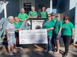 Club Donates to St. Vincent DePaul Food Pantry